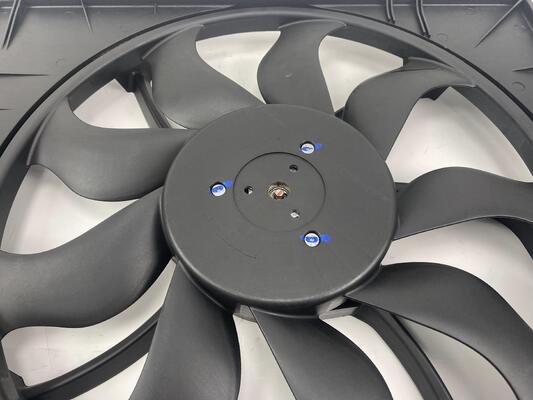 VW Multivan 850W 7E0121205B 7E0121205J এর জন্য ইলেকট্রিক কুলিং রেডিয়েটর ফ্যান